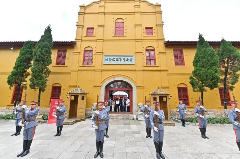 擇一城，愛(ài)一生，昆明，絕對(duì)是你不錯(cuò)的選擇！