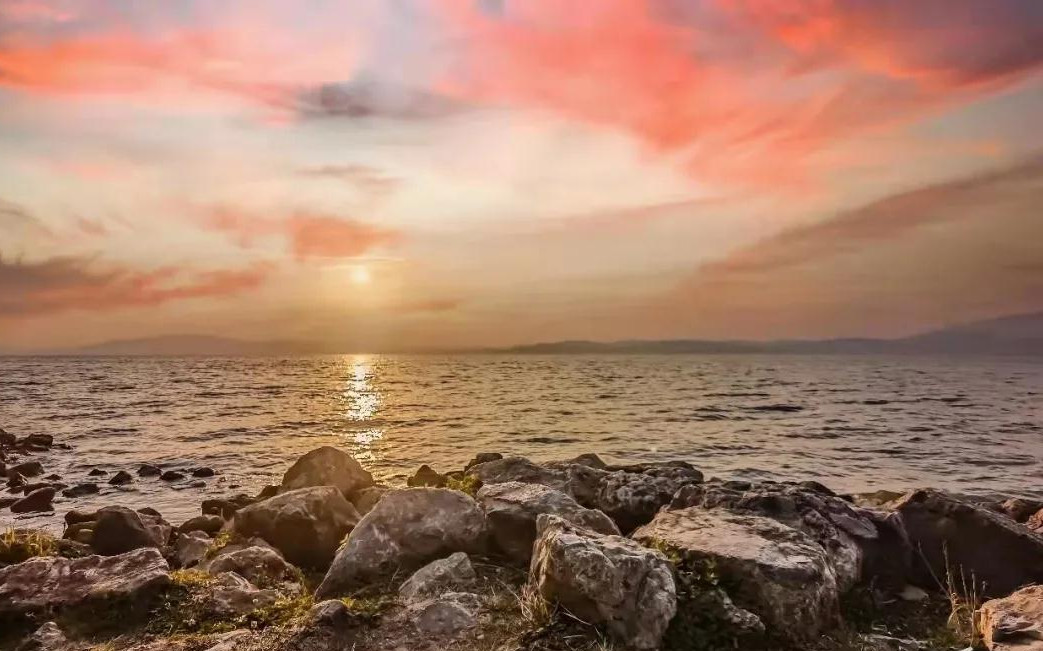 昆明策劃公司  遇見昆明最美海岸線，濕地水杉藏著絕美落日！